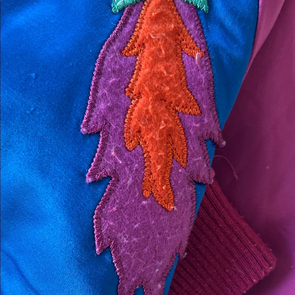 Stella McCartney Kids Blue and Magenta Satin Bomber Jacket with Patch Details - Picture 7 of 9